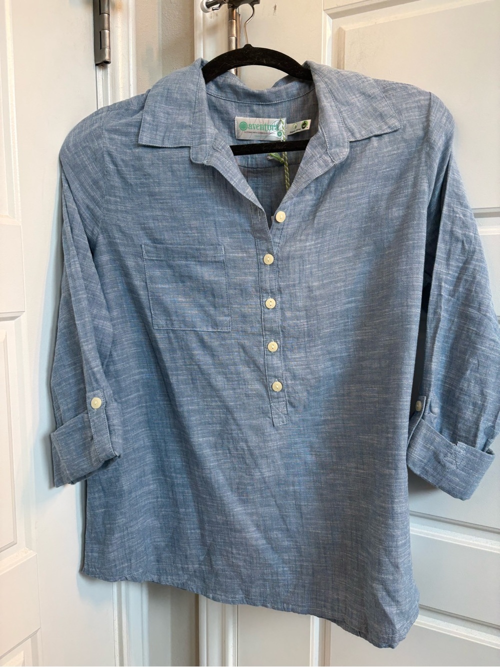 Aventura Size Medium Devon Top in Blue